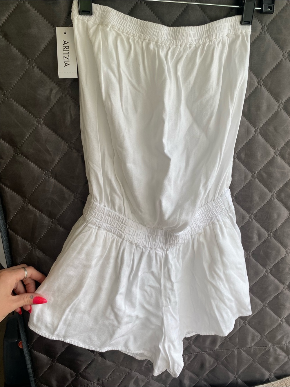 NWT Aritzia White Strapless Smocked Blouson ‘CROPSEY’ Romper - Size xxs